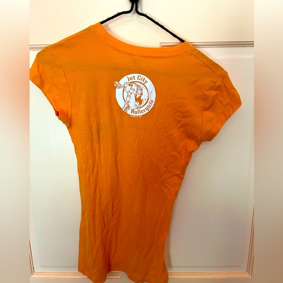 Roller derby team t-shirt - Picture 4 of 4